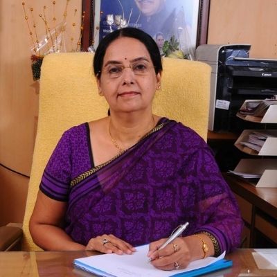 Dr. Minu Madlani