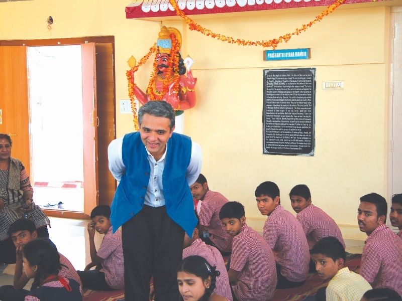 Dr. Rakesh Godhwani